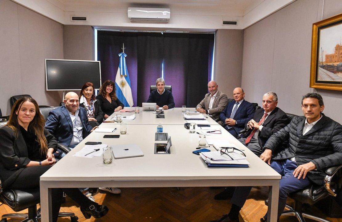 Caputo acordoacute cambios en el reacutegimen de inocencia fiscal con contadores