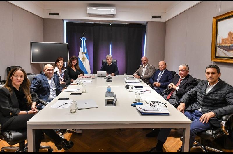 Caputo acordoacute cambios en el reacutegimen de inocencia fiscal con contadores