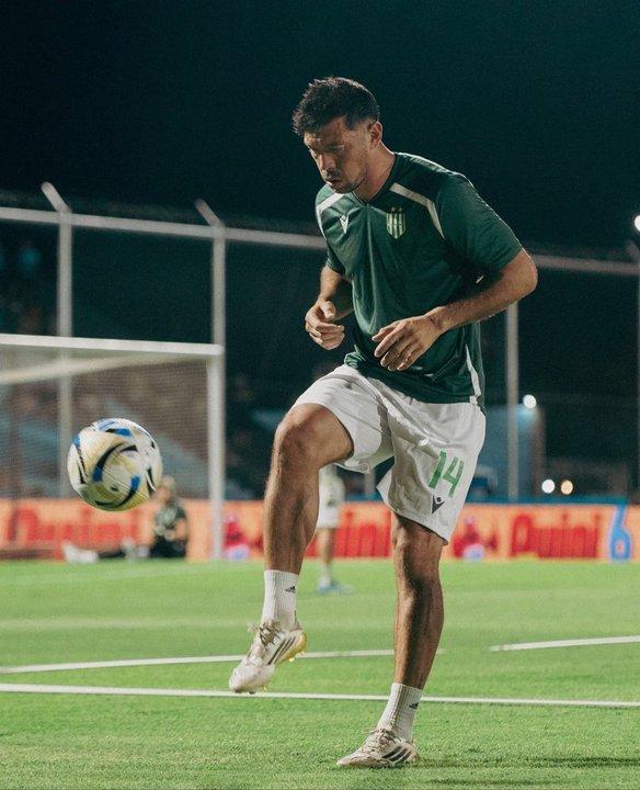Sergio Vittor quedoacute libre de Banfield tras intimar al club