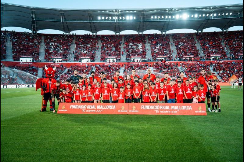 El Mallorca de Demichelis goleoacute al Real Oviedo pero no le alcanzoacute y ambos descendieron en LaLiga de Espantildea