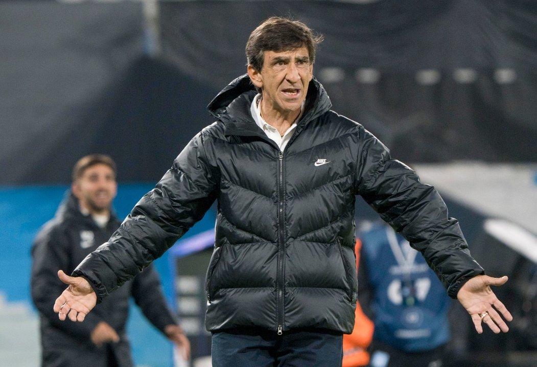 Racing despidioacute a Gustavo Costas como entrenador del primer equipo