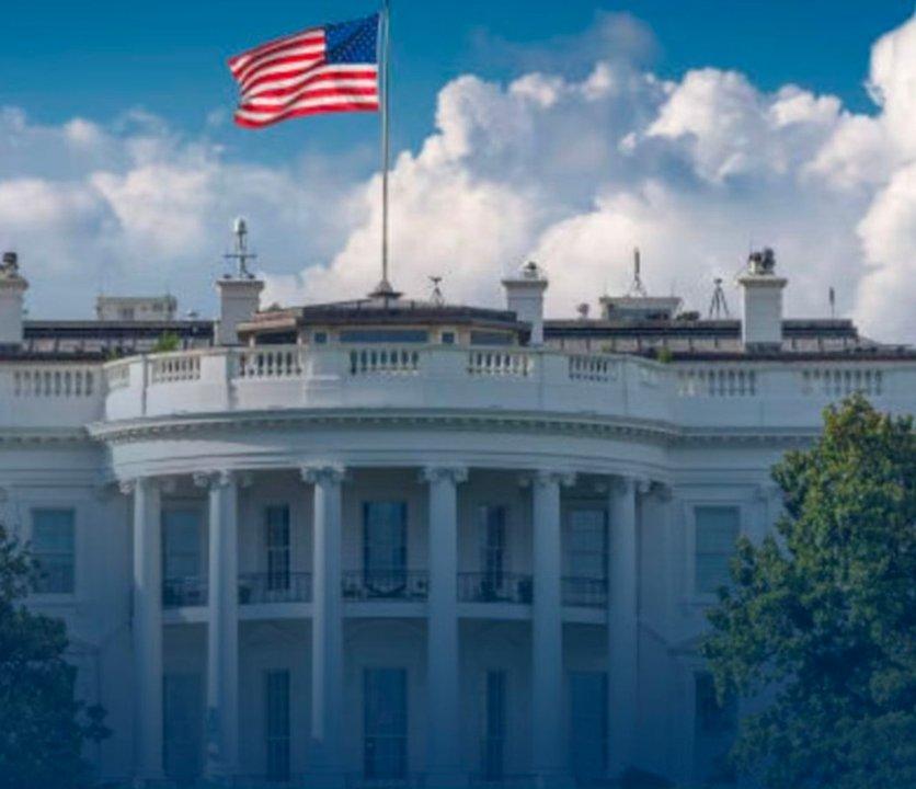 Fuerte operativo de seguridad en la Casa Blanca tras reportes de decenas de disparos en las inmediaciones