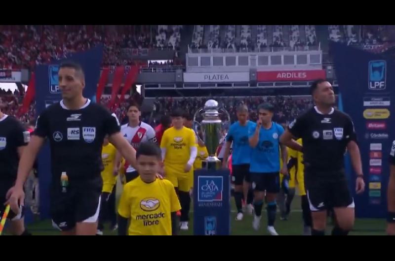 River vs Belgrano- asiacute fue el impresionante recibimiento en la previa de la final del Torneo Apertura