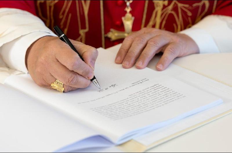 La primera enciacuteclica del papa Leoacuten XIV alerta contra la IA