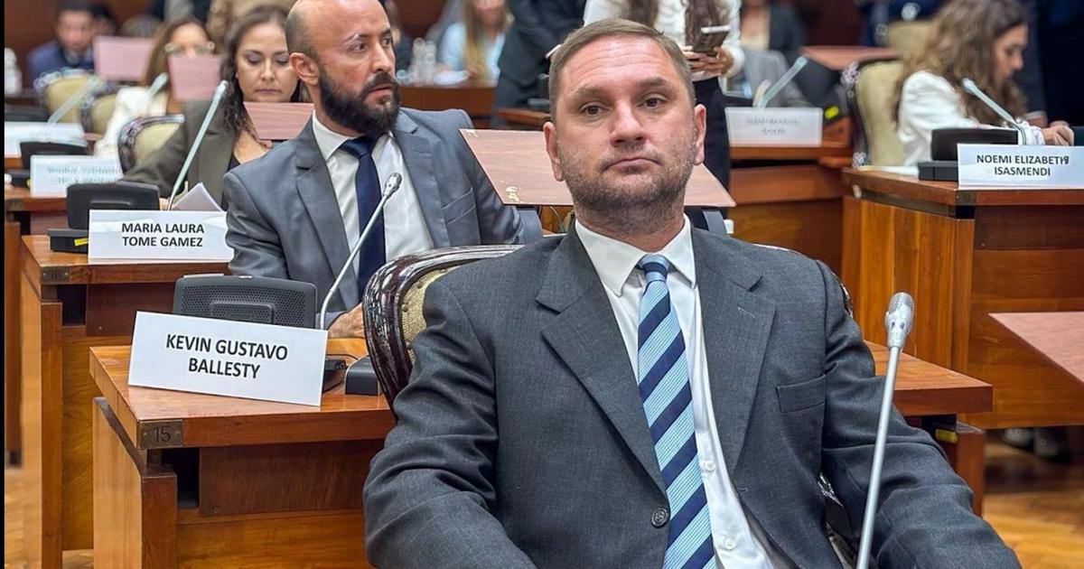 Paternoacute presentoacute iniciativa para modificar la Ley Orgaacutenica de la Auditoriacutea General de la Provincia
