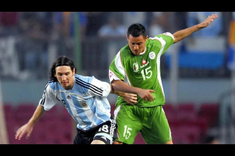 Del doblete de un joven Messi a los tiros libres de Belhadj- la historia detraacutes del uacutenico choque con Argelia