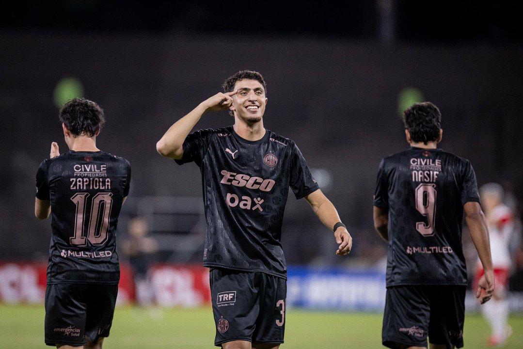 Platense visita a Corinthians en busca de una histoacuterica clasificacioacuten en la Copa Libertadores