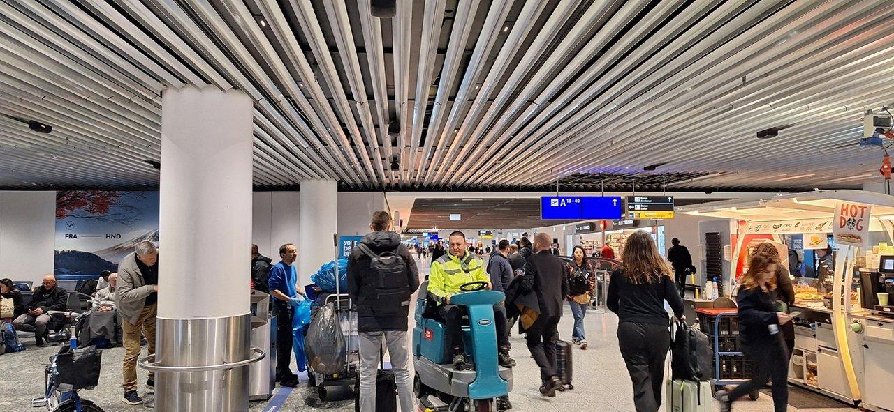Turismo internacional- cayoacute la cantidad de argentinos que viajaron al exterior en abril