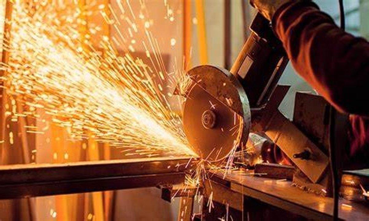 Tras el repunte en marzo la actividad industrial habriacutea vuelto a caer en abril
