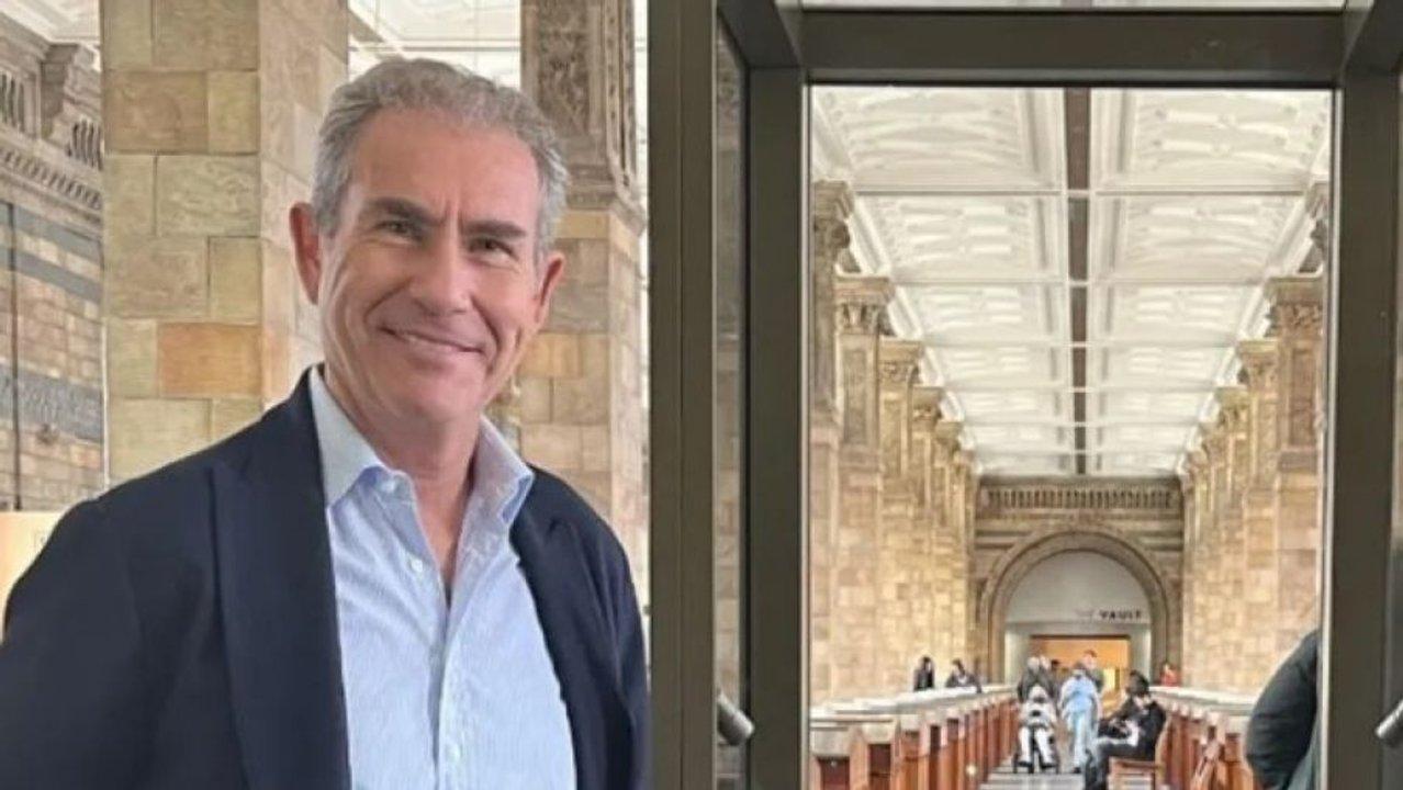 Quieacuten es Maurice Ostro el empresario piedras preciosas que se veraacute con Milei