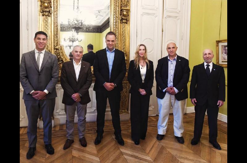 Karina Milei y Manuel Adorni recibieron a directivos de Agricultores Federados Argentinos