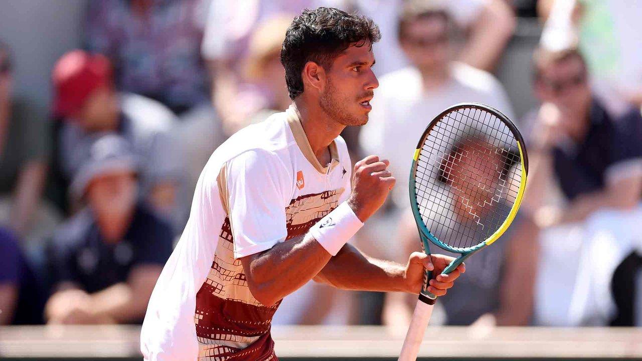 Un tenista paraguayo salioacute a pedir disculpas tras comentarios sexistas durante Roland Garros