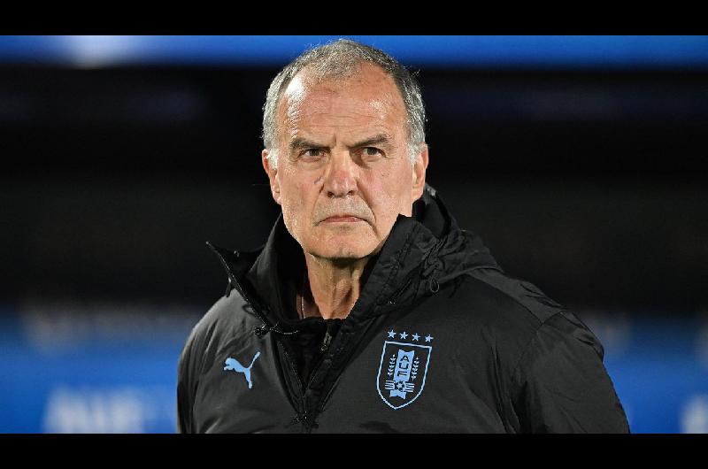 Bielsa presentoacute la lista de Uruguay para el Mundial