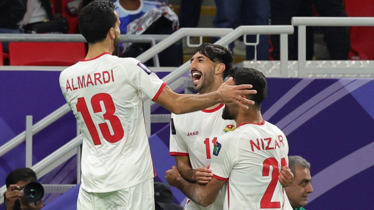 Atencioacuten Argentina- Jordania cayoacute por goleada ante Suiza en amistoso