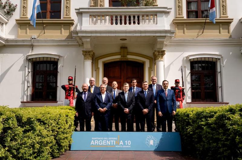 Sadir y sus pares del Norte Grande se reuacutenen en el edificio del CFI