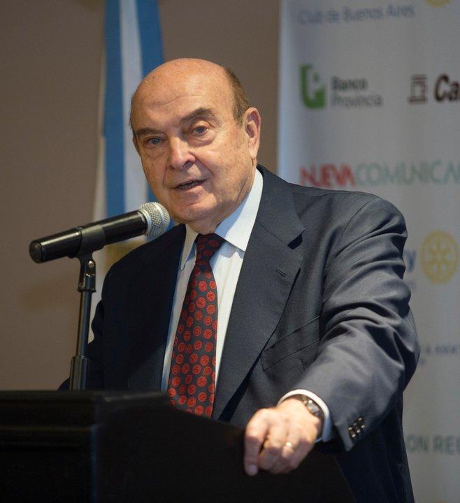 Domingo Cavallo insiste en la necesidad de la liberalizacioacuten total del cepo