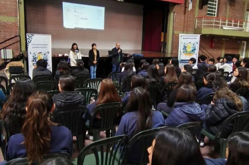 Iniciaron los talleres del programa Embajadoras de mis derechos