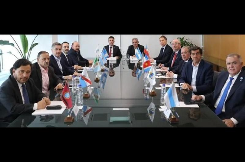 Los gobernadores del Norte mantuvieron una reunioacuten clave con Santilli