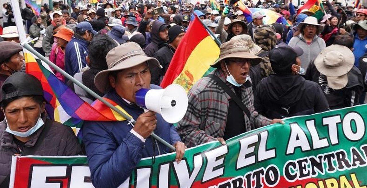 Bolivia- un Cabildo abierto rechazoacute el diaacutelogo y pidioacute la renuncia presidencial