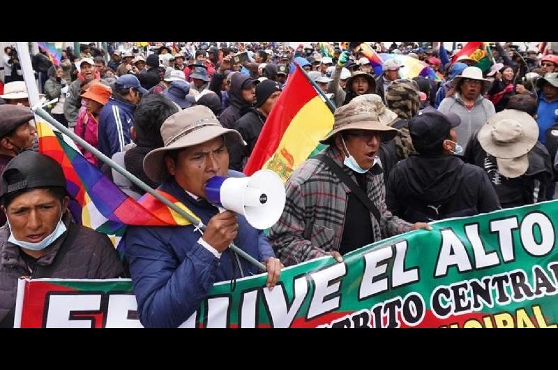 Bolivia- un Cabildo abierto rechazoacute el diaacutelogo y pidioacute la renuncia presidencial