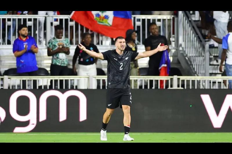 Efecto Tim Payne- un equipo del fuacutetbol argentino mostroacute intereacutes por el defensor que es furor en el Mundial 2026