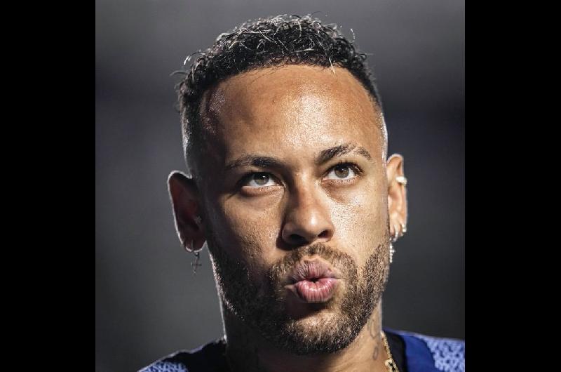 Neymar no viajaraacute al proacuteximo amistoso de Brasil y crece la preocupacioacuten