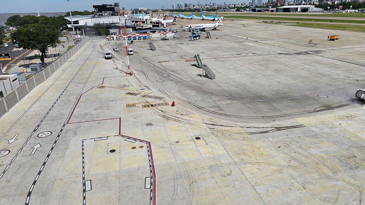 El Aeroparque Jorge Newbery permaneceraacute durante 55 horas sin operaciones en agosto