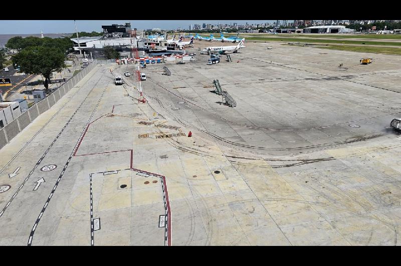 El Aeroparque Jorge Newbery permaneceraacute durante 55 horas sin operaciones en agosto