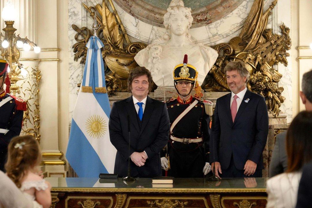 El Gobierno logroacute aprobar pliegos de jueces claves con viacutenculos en causas que incomodan a los Milei y Adorni