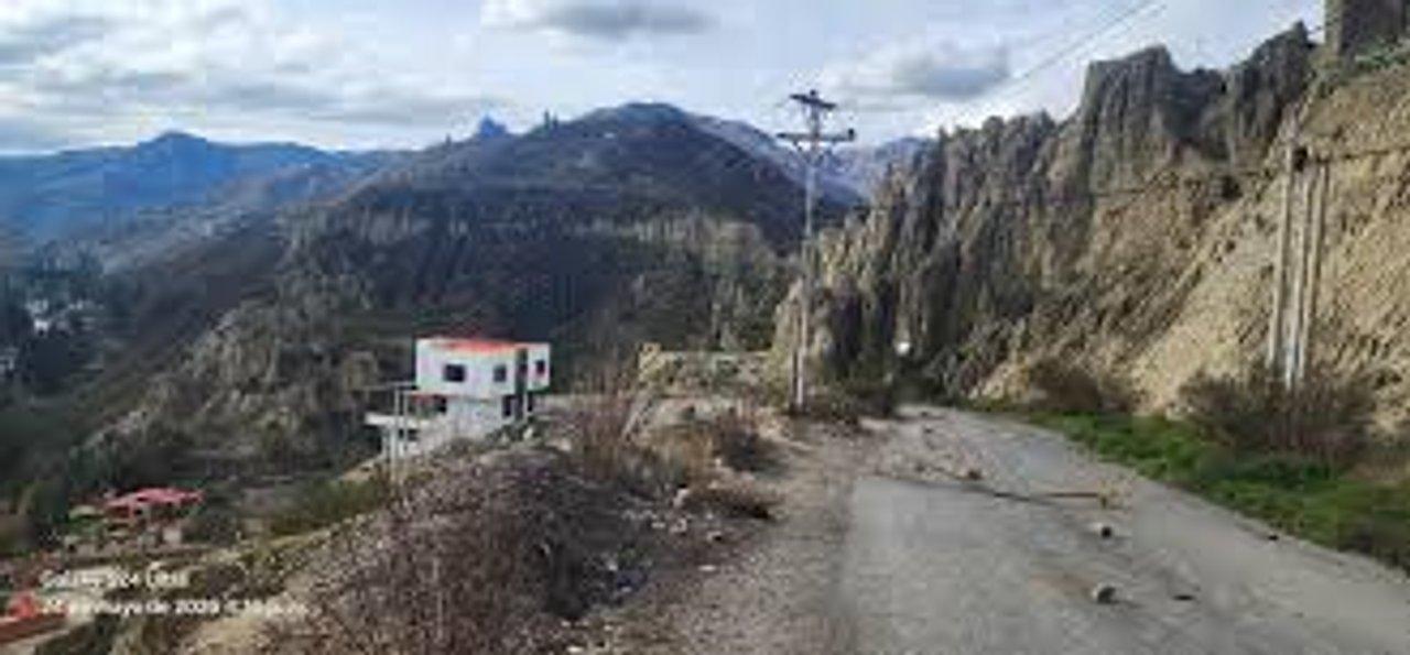 Bolivia- ministro de Defensa encabezoacute operativo de despeje de una de las principales rutas de abastecimiento de La Paz
