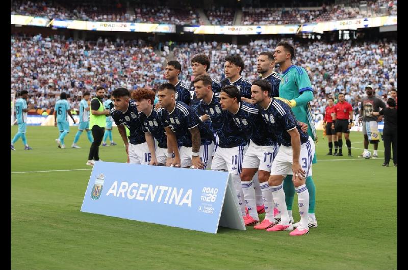 La Seleccioacuten argentina le ganoacute a Honduras sin lucirse pero con interesantes destellos