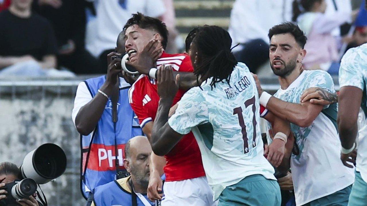 Empujones y expulsados en la victoria de Portugal ante Chile en el Amistoso Internacional