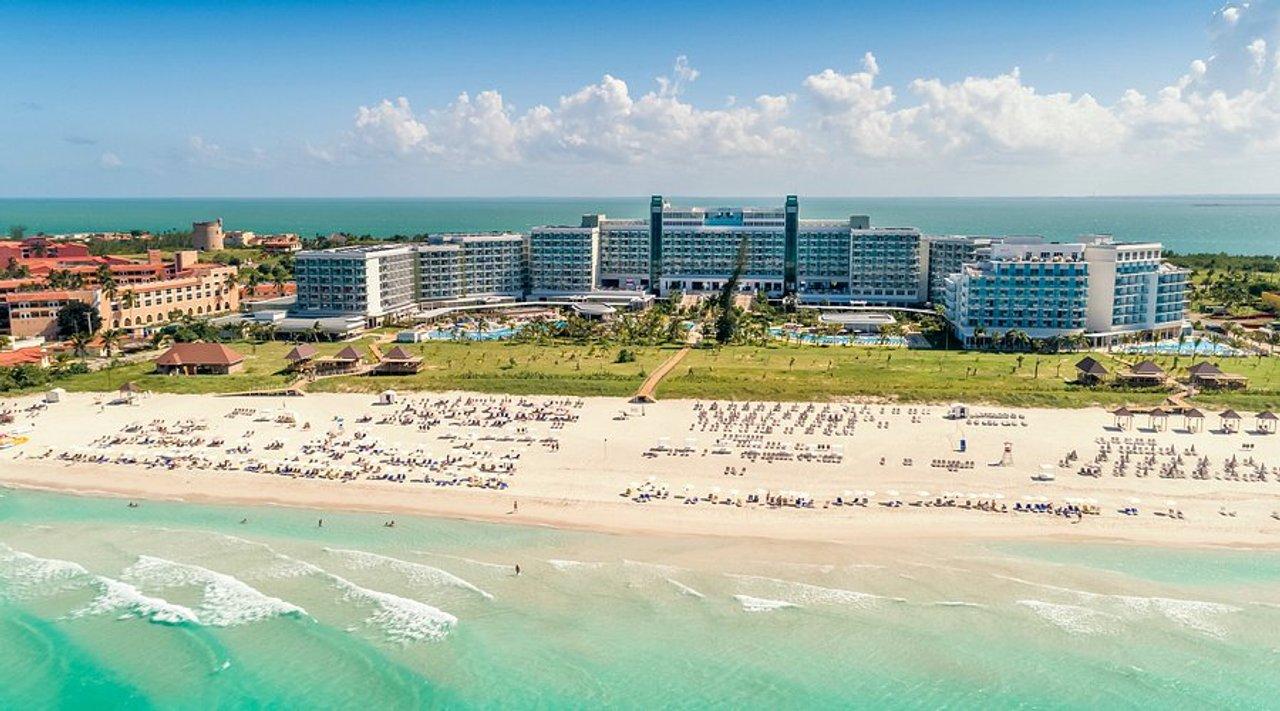 Exodo hotelero en Cuba- por queacute las principales cadenas empiezan a abandonar la isla  