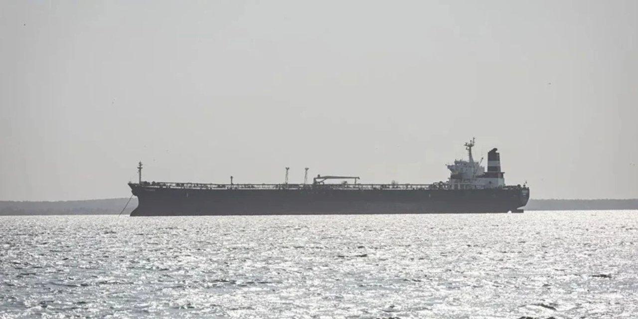 Estados Unidos inutiliza en el golfo de Omaacuten buque cisterna que navegaba hacia Iraacuten