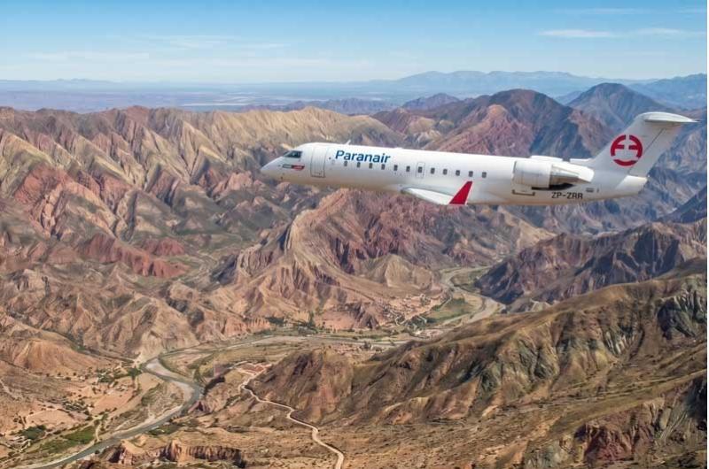 Jujuy con vuelos a Iquique y a Santa Cruz de la Sierra