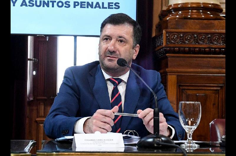 Comenzoacute el juicio contra el ex senador Kueider por intentar ingresar a Paraguay con doacutelares ocultos