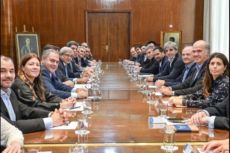 Luis Caputo se reunioacute con autoridades de la Caacutemara Argentino-China