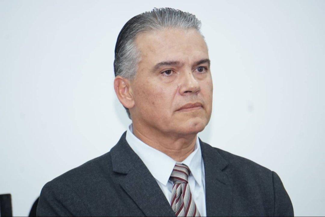 Ministro de Defensa- ldquoFrente a quienes buscan someter al paiacutes con violencia el Estado actuaraacute con firmezardquo