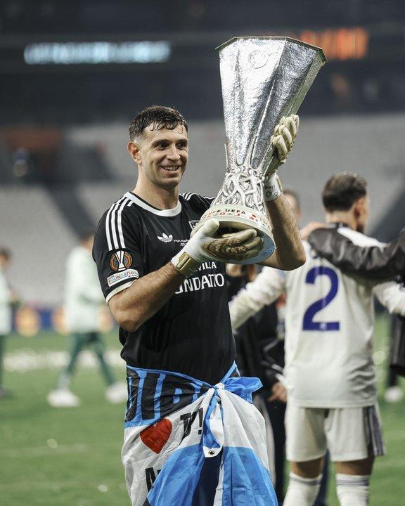 El gigante de Italia que iraacute a la carga por un argentino campeoacuten del mundo
