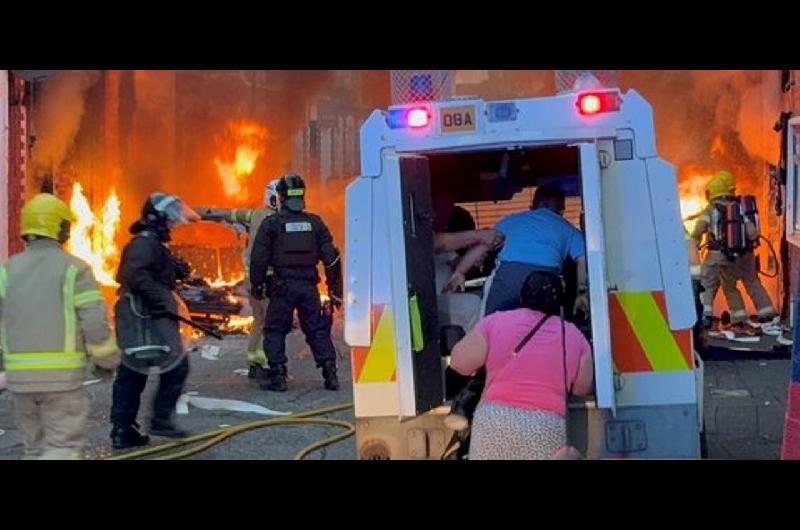 Irlanda- se desatoacute el caos por el ataque de un inmigrante