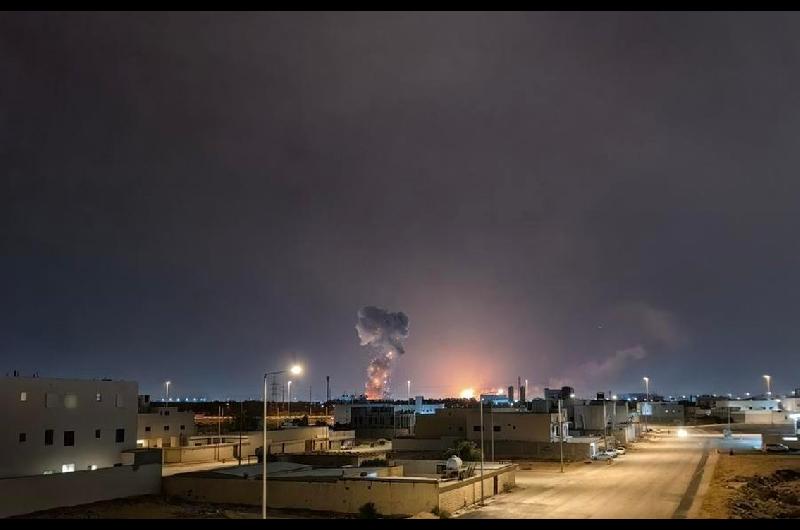 Siguen los ataques cruzados entre Iraacuten y EEUU pese al alto el fuego en Medio Oriente