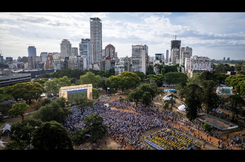 Mega Fan Fest- las pantallas gigantes para ver los partidos de la Seleccioacuten argentina en la Ciudad de Buenos Aires