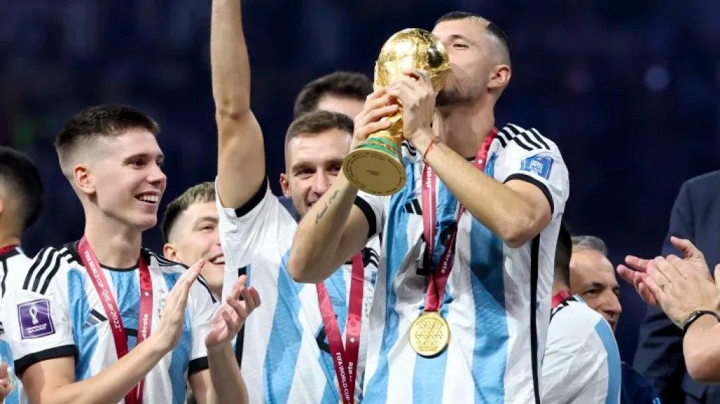 Guido Rodriacuteguez se entrenoacute en Vicente Loacutepez y espera el llamado para el Mundial 2026