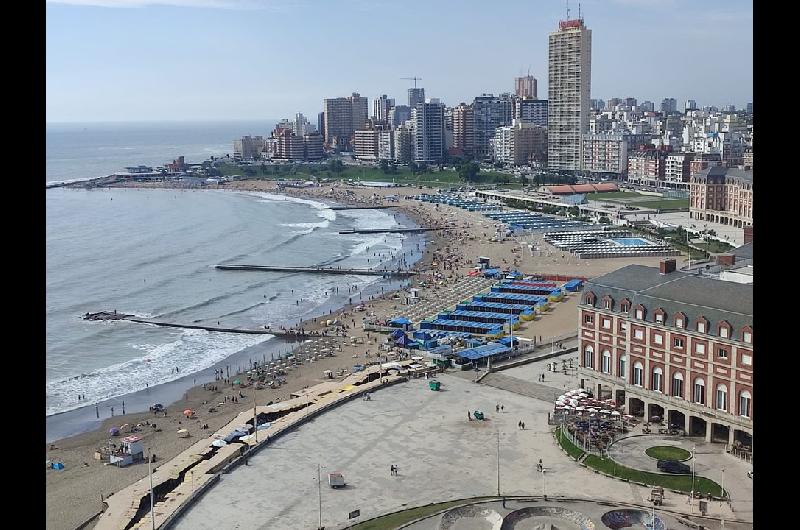 No se va nadie el fin de semana largo- Mar del Plata Tandil y Coacuterdoba con pocas reservas