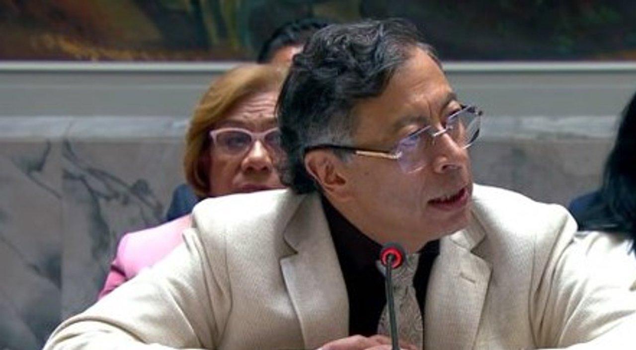 Petro le pidioacute a Trump que no influya en las elecciones de Colombia