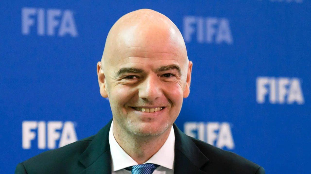 Infantino tras el escaacutendalo con el aacuterbitro somaliacute- ldquoNo somos los reyes del mundordquo