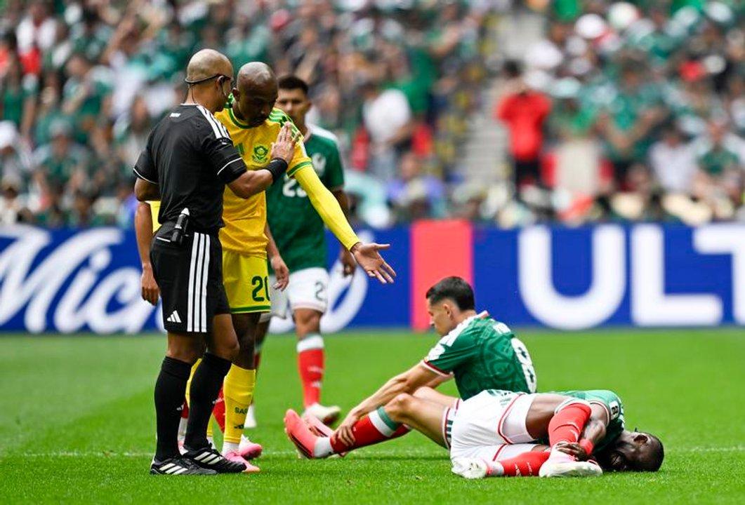 De Nuremberg hasta Ciuadad de Mexico los partidos con maacutes expulsiones en la historia de los Mundiales