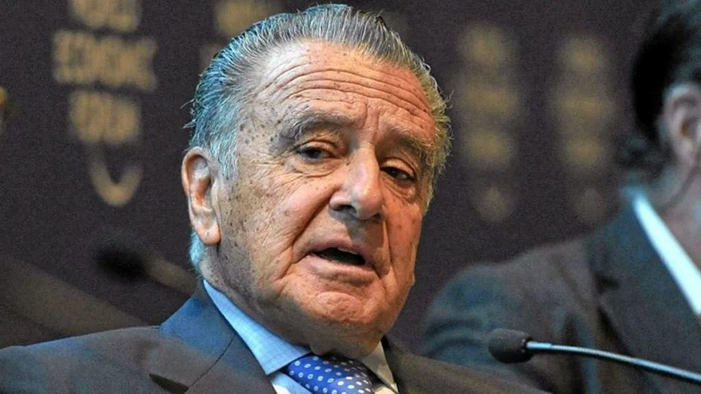 Reveacutes judicial para Eurnekian- Chaco deberaacute frenar fumigaciones cerca de comunidades rurales y Qom