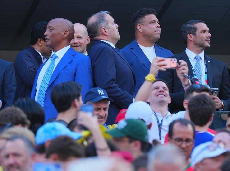 Leyendas brasilentildeas y estrellas mundiales coparon el MetLife para el partido ante Marruecos