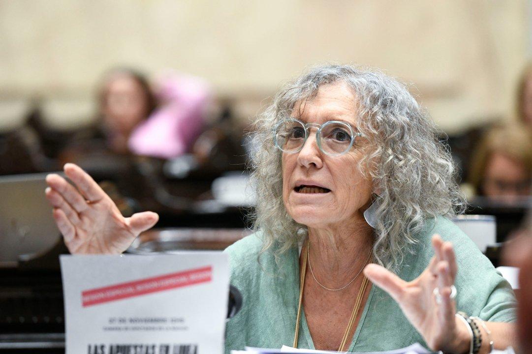 Diputada de la Coalicioacuten Ciacutevica afirma que Milei prefiere a Adorni antes que al pueblo argentino